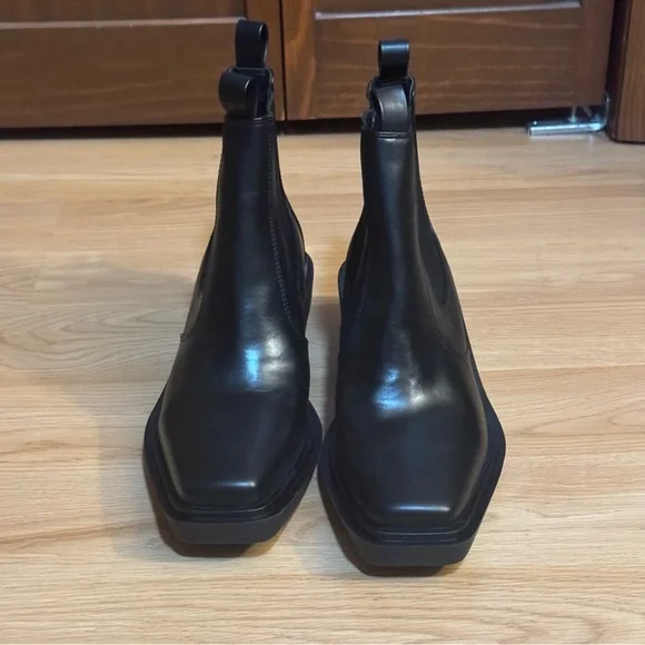 Circus by Sam Edelman Walsh Black Squared Toe Pull On Western Ankle Boots - Picture 4 of 7